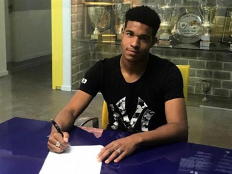 צ'ילאקה ישאיר חותם במכבי ת"א? (האתר הרשמי של מכבי ת"א)