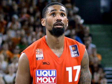 קלע אבסולוטי עם הגנה מצוינת. באטלר נוחת בארנה (getty)