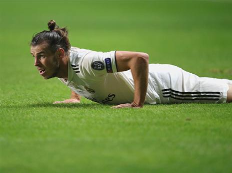 בייל על הרצפה. לופטגי מרוצה ממנו (getty)