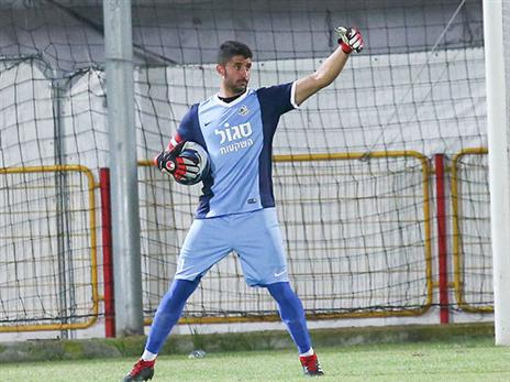 ג'רפי, אוהב להיות הקפטן (דני מרון)