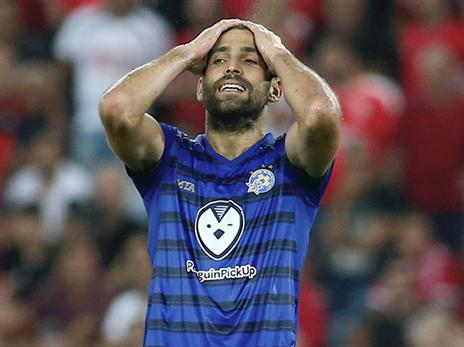 ישתפר ממשחק למשחק. שכטר (אלן שיבר)