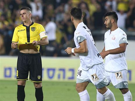 התמונה אומרת הכל. ורד ובית"ר אובדי עצות (צילום: אלן שיבר)