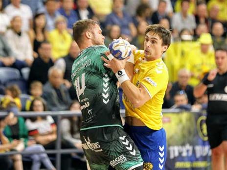 ניצחון טוב למכבי ראשל"צ, אך זה לא הספיק (הדר ואן קולא, איגוד הכדוריד)