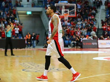 פלדין, האדומים הצליחו לשמור על עצמם במשחק ברגעים מסוימים (לירון מולדובן)