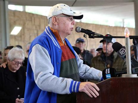 דני דבורין מספיד את גלזר. ייזכר לא רק בגלל היכולת על כר הדשא (אודי ציטיאט)