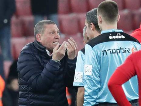 עצבים בבית"ר (דני מרון)