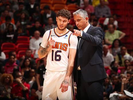 מזל טוב לפיניקס! (צילום: Issac Baldizon/NBAE via Getty Images)