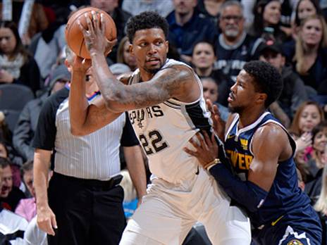 הספרס כמעט שמטו את זה (צילום: Mark Sobhani/NBAE via Getty Images)