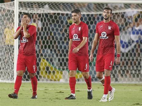 "רוצים לנצח בשביל עצמנו". שחקני סכנין (צילום: אלן שיבר)