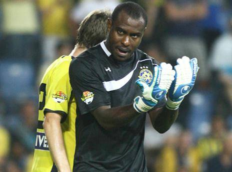 השוער האיכותי ביותר ששיחק במכבי ת"א בעשור החולף. אניימה (אלן שיבר)