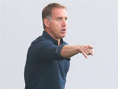 מרוצה מהנקודה. קשטן (אלן שיבר)