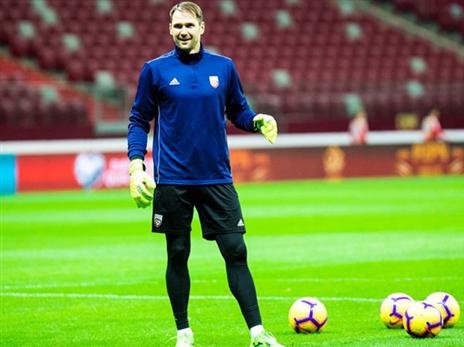 שטיינברוס. במו"מ עם הקבוצה