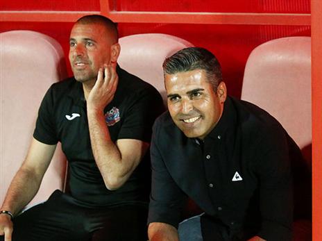 סילבס, מקבל את הבלם הרומני שלו בחזרה (יוסי שקל)