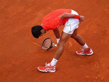 ג'וקוביץ' משחרר זעם (getty)