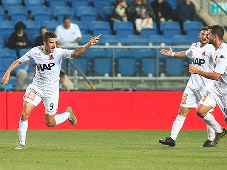 לא מפסיק לעבוד (אלן שיבר)