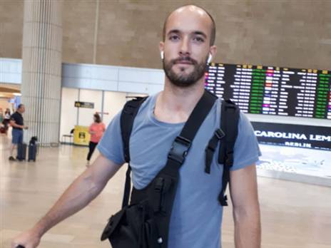 גולובארט. חש ברע לפני הבדיקות