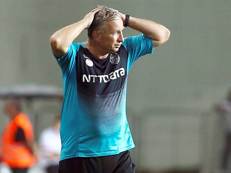 פטרסקו. החמיא לכהן (אלן שיבר)