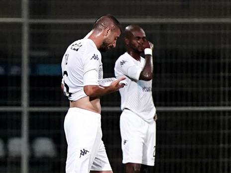 שחקני ק"ש. הצרות הופכות עמוקות יותר ויותר (צילום: סוכנות ג'יני)