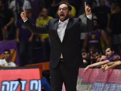 דרוקר. השיג ניצחון בכורה (ברני ארדוב)