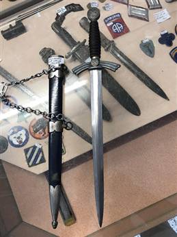 פגיון של קצין SS