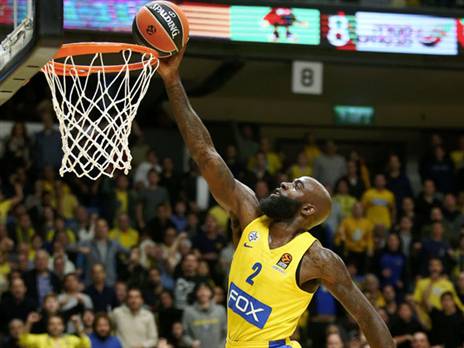 אייסי. ממלא את החלל של כספי (אלן שיבר)