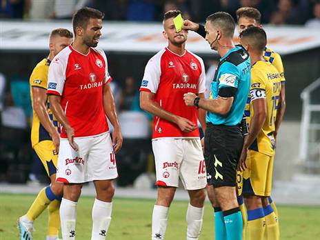 צריך להיזהר. ויטור (אלן שיבר)