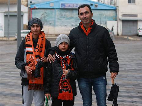 קבוצה. משפחה. קהילה (אלן שיבר)