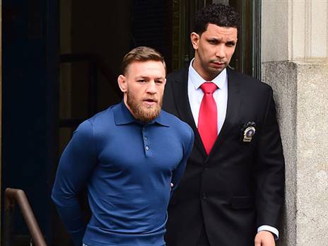 הנפילה הייתה חדה. מקגרגור במעצר נוסף (GETTYIMAGES)