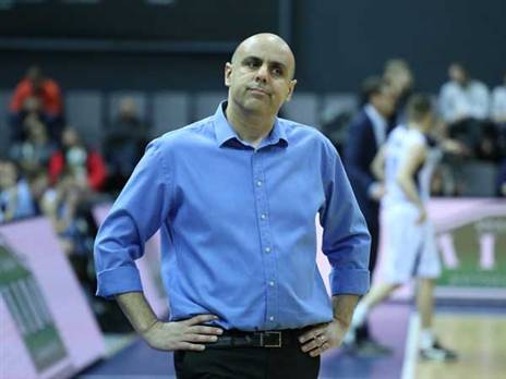 יעלה עם חמישה זרים. זילברשטיין (FIBA)