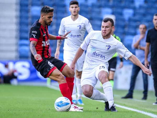 סילאס חוזר לאימונים (מאור אלקסלסי)