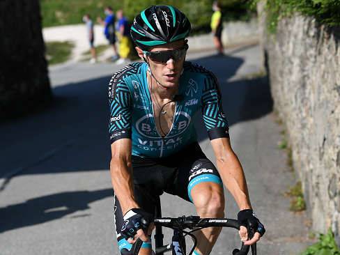 נאבק על החולצה המנקודת (getty)