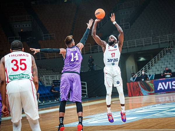ולא ממש מצאה את עצמה על הפרקט ביוון (FIBA)