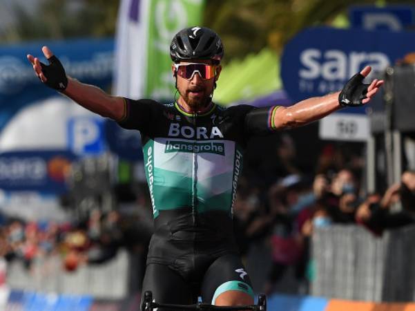 ניצחון ראשון בג'ירו. (GETTY)