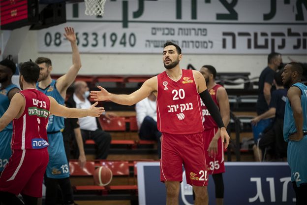 מחצית ראשונה בשליטה ירושלמית (מנהלת הליגה)