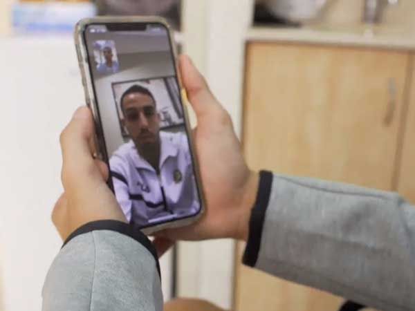 בטלפון עם אייל גולסה