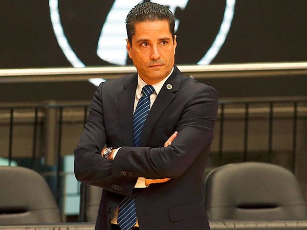 ספרופולוס, "עובר בראש שאפשר להידבק" (אלן שיבר)