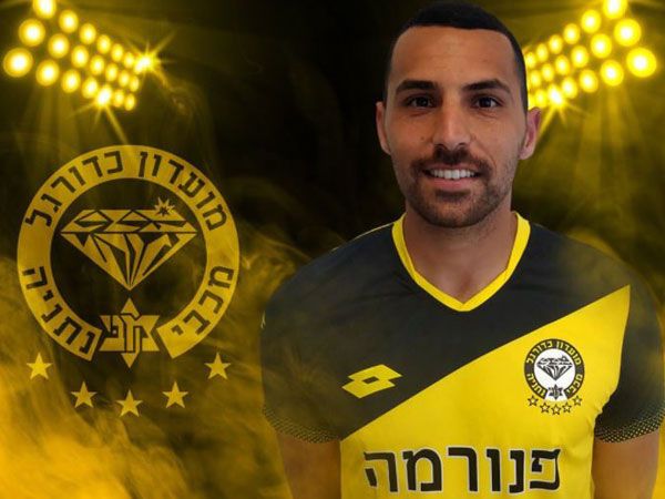 שיר צדק. חוזר לקבוצת נעוריו (לירון מולדובן)