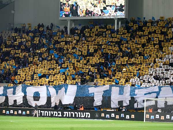 שליש אצטדיון או 500 צופים? (אלן שיבר)