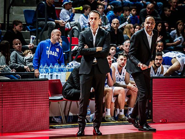 קטש. כבר התרגל (עודד קרני)