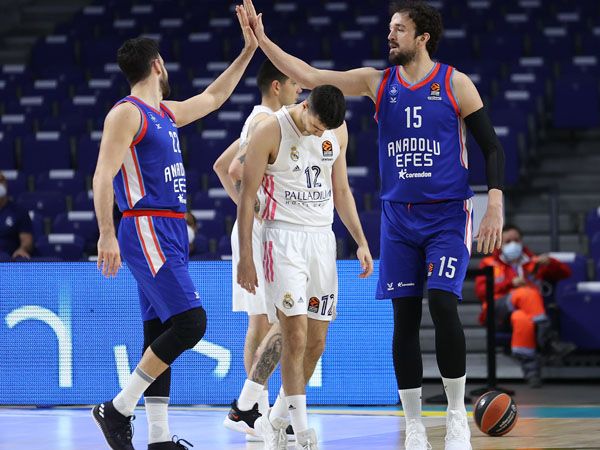 אנאדולו ממשיכה ביכולת הנפלאה (Getty)