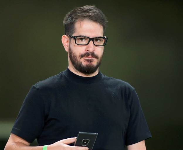 הודעה דרמטית, משמעויות קטנות (אלן שיבר)