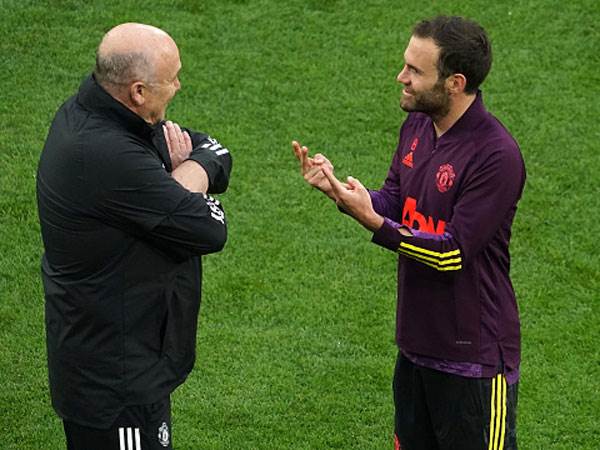 מוערך מאוד במועדון. פילן עם חואן מאטה (Getty)