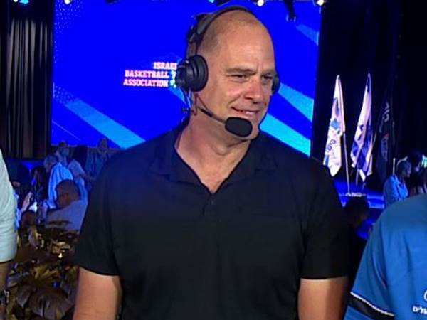 היה רוצה לראות יותר הגנה. הנפלד