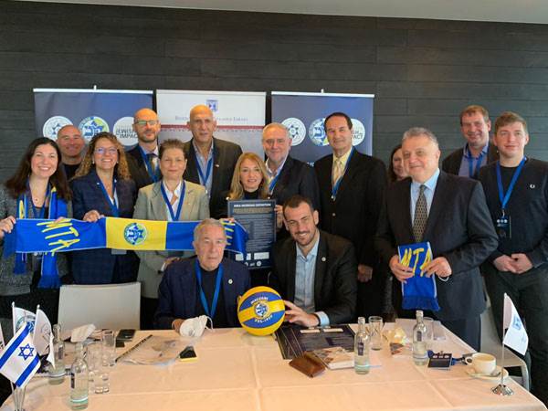 מאבק מבורך (מועדון מכבי ת"א)