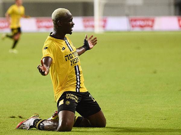 ישוב ל-11. אינו (ברני ארדוב)