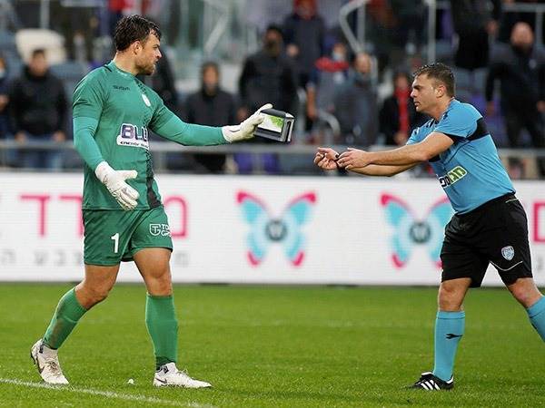 כעת, גורל היציעים הללו בידי בית הדין של ההתאחדות לכדורגל (אלן שיבר)