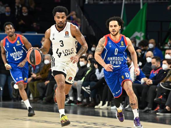 גרם למכבי לחשוב פעמיים? ג'ונס (GETTY)