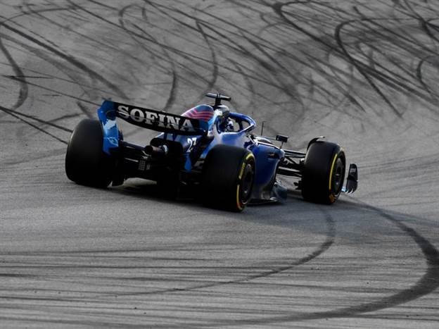 אלכסנדר אלבון, וויליאמס