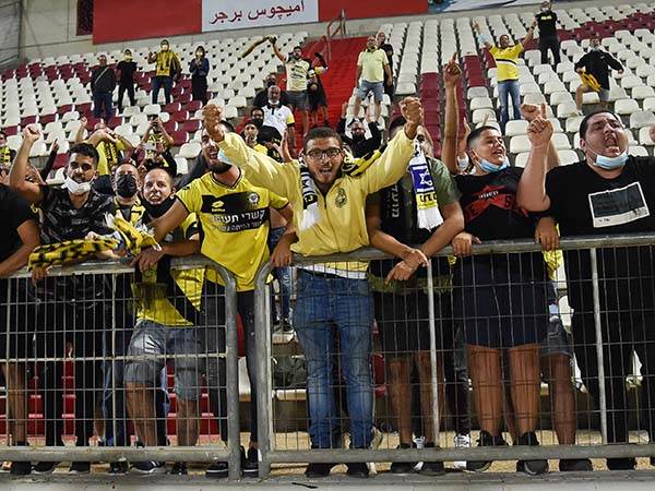 מבטיחים שהקהל יתקבל בברכה (ברני ארדוב)