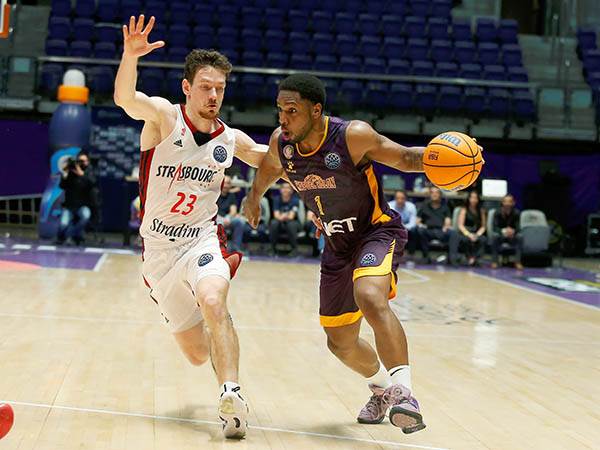 הדילמה הקשה מכל. רגלנד (צילום: אלן שיבר)